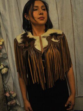 Tricolor Cowhide Leather Fringe Shawl – Western Statement Cape